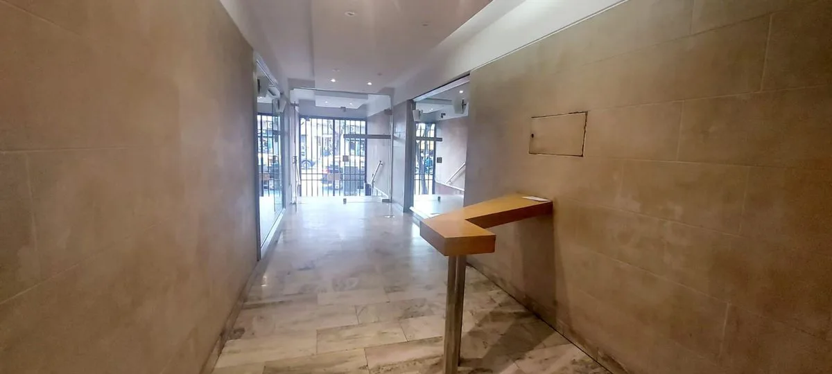 VENTA DEPARTAMENTO 4 AMB CON PATIO - RECOLETA foto 3