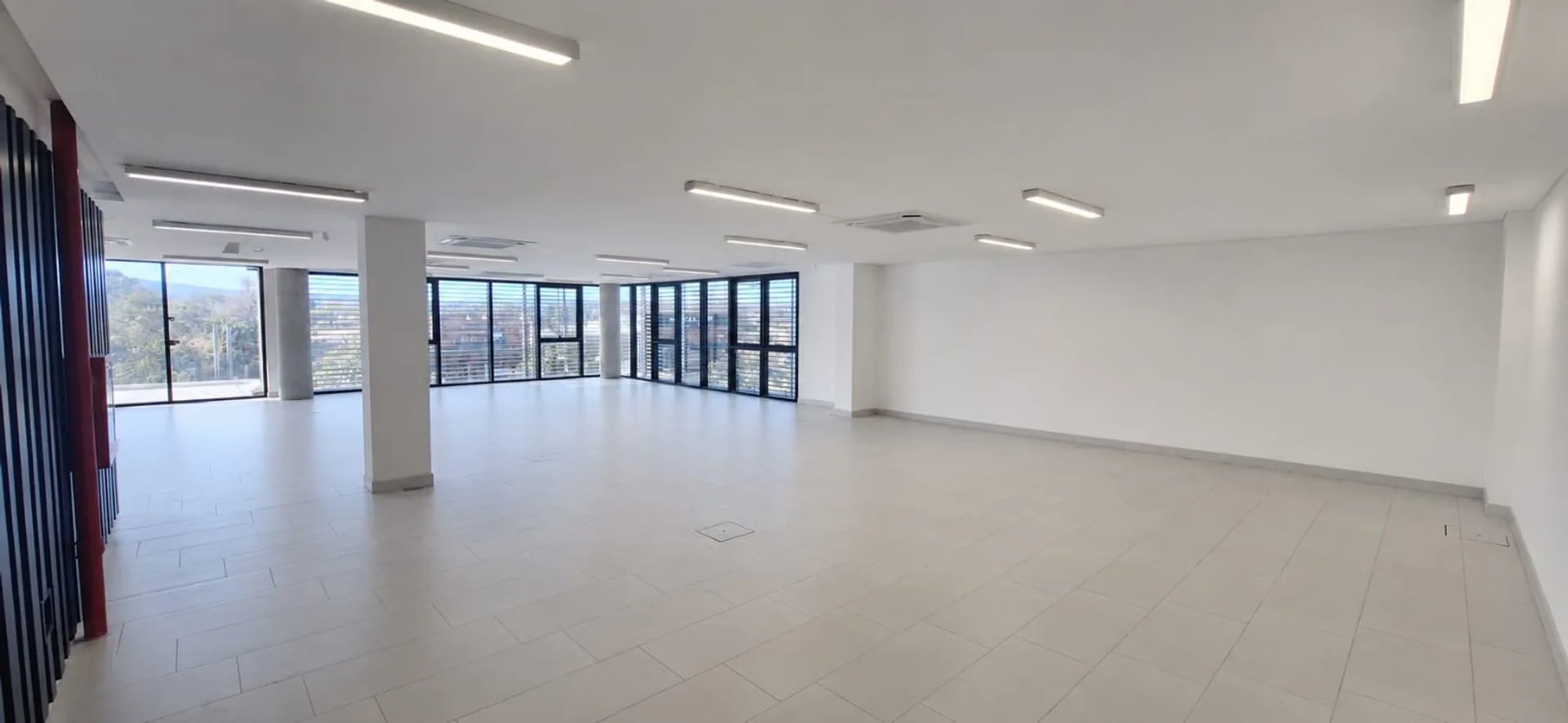 Alquiler oficinas 276,75 m2 San Lorenzo Chico foto 2