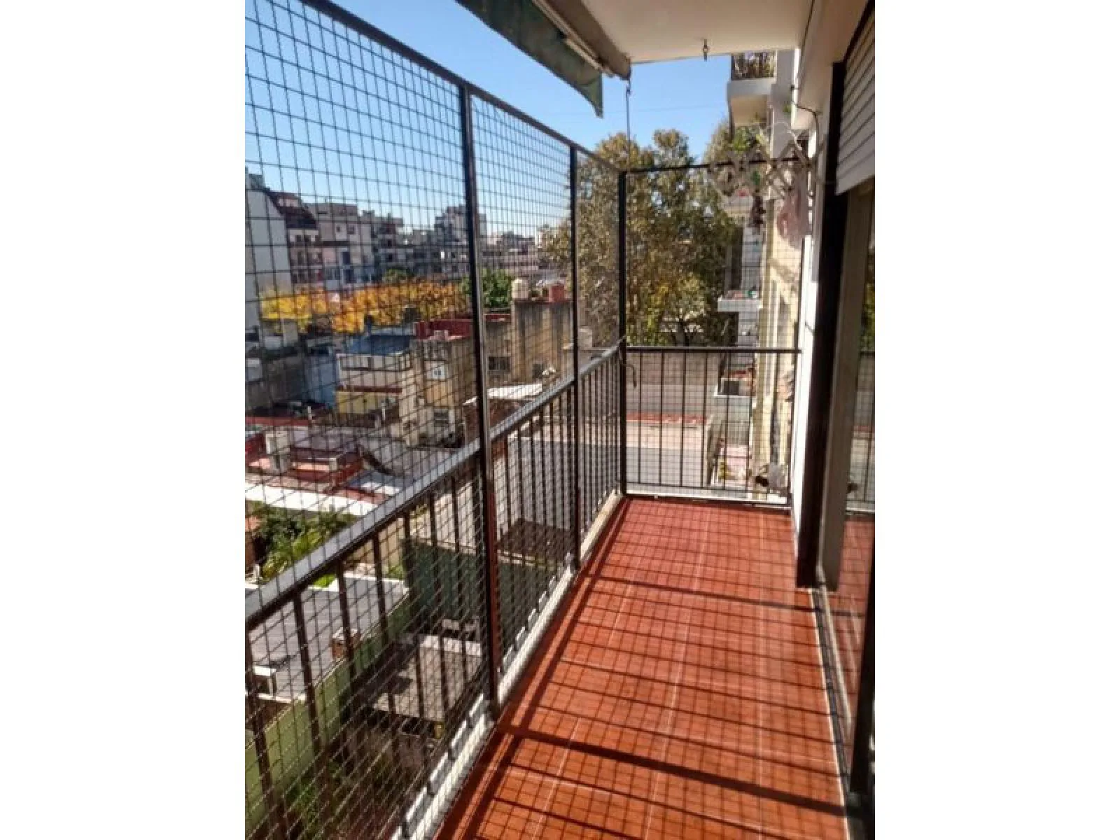 3 ambientes -contrafrente, balcón - Plaza Colombia . APTO CREDITO foto 2