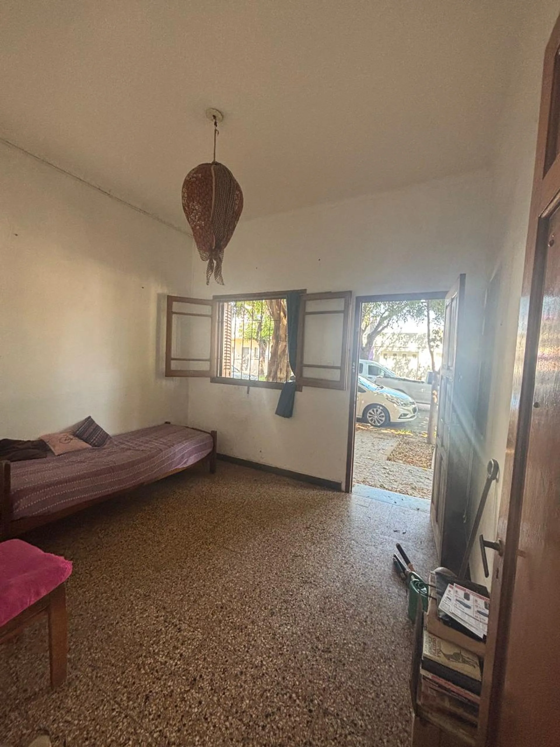 IDEAL VIVIENDA - Sgto. Cabral. Alberdi c/patio. foto 3