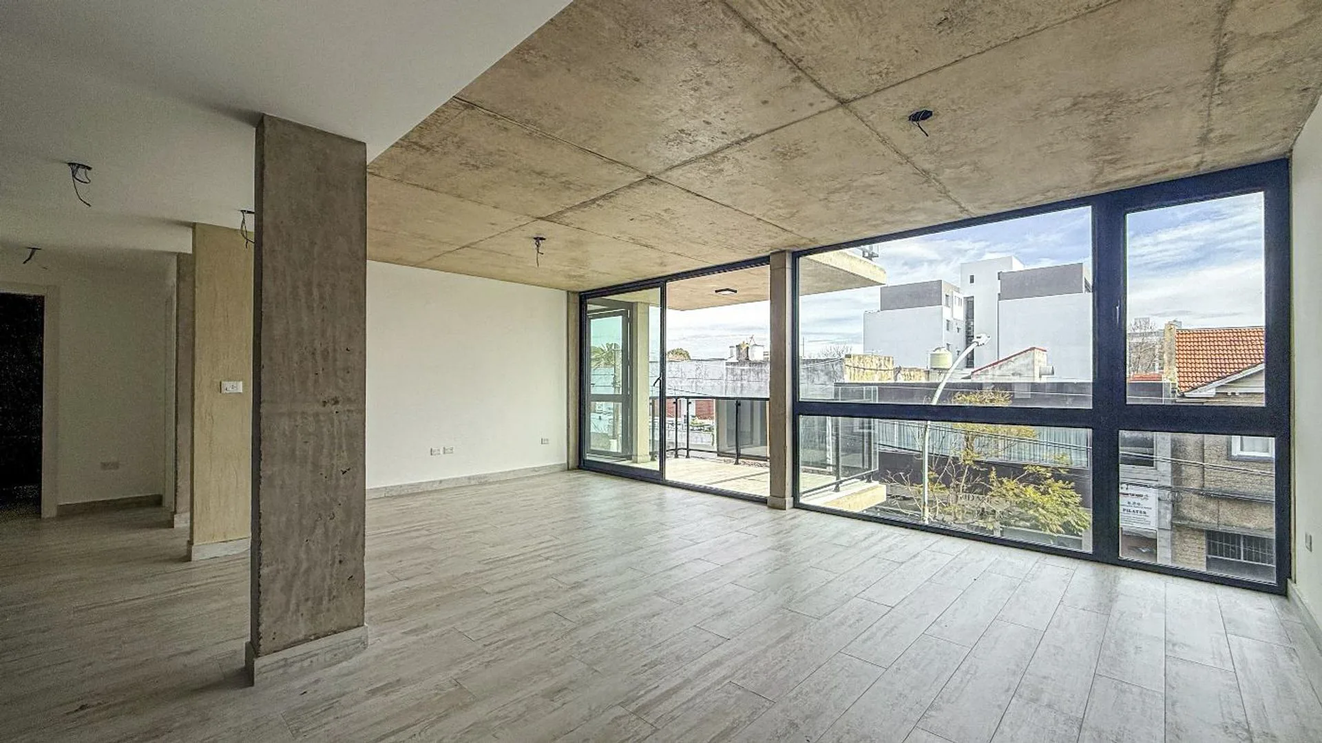 VENTA DEPARTAMENTO 3 AMB FRENTE CON BALCON CHAUVIN