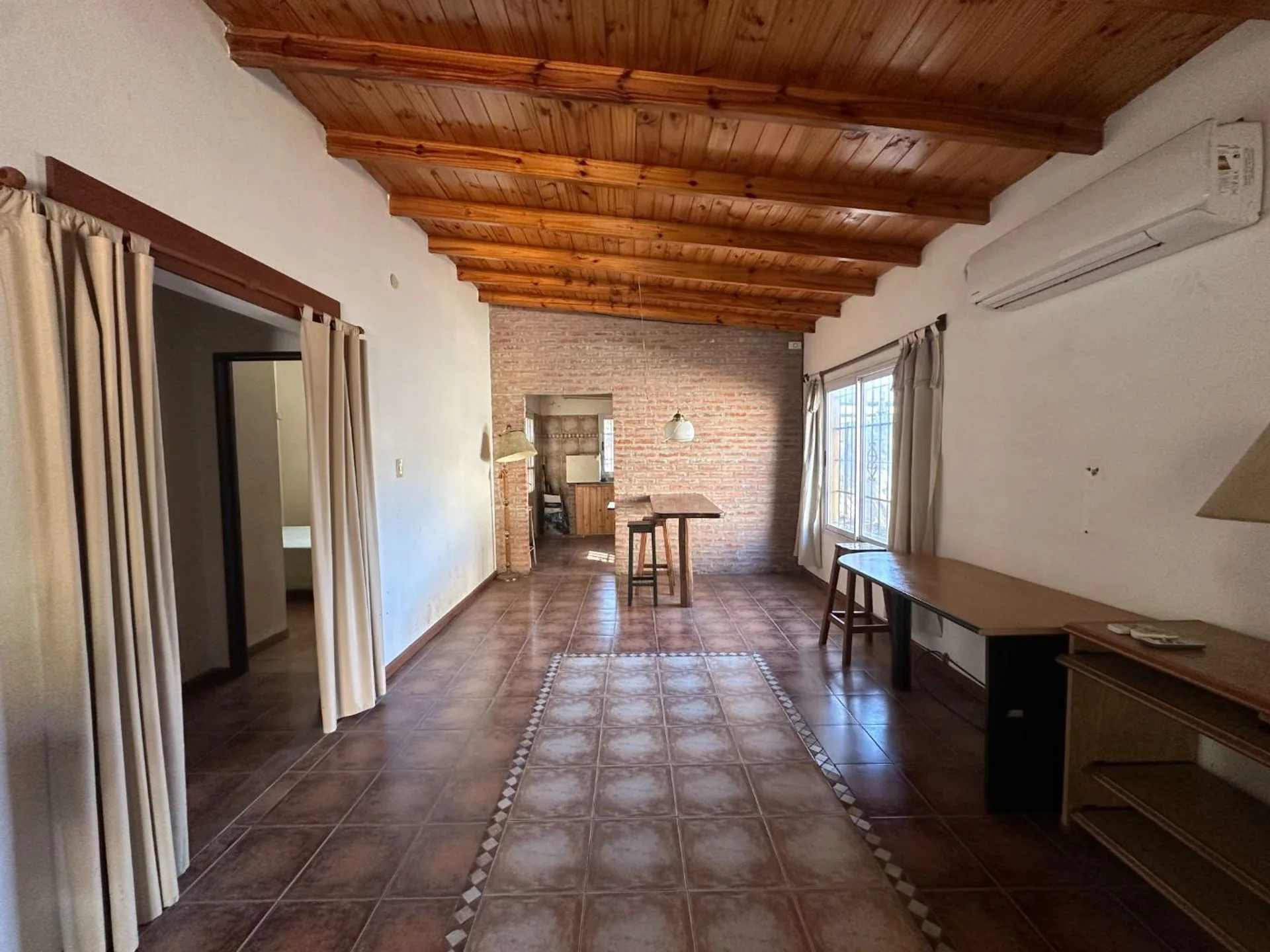 Venta casa 3 ambientes Paso del Rey Pileta Quincho foto 3
