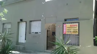 MUY BUEN PH 2 AMBIENTES AL FRENTE, ZONA CHILAVERT foto 2
