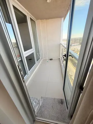 Alquiler Dpto Amoblado con Cochera en Torre Terrazas de Alem foto 4