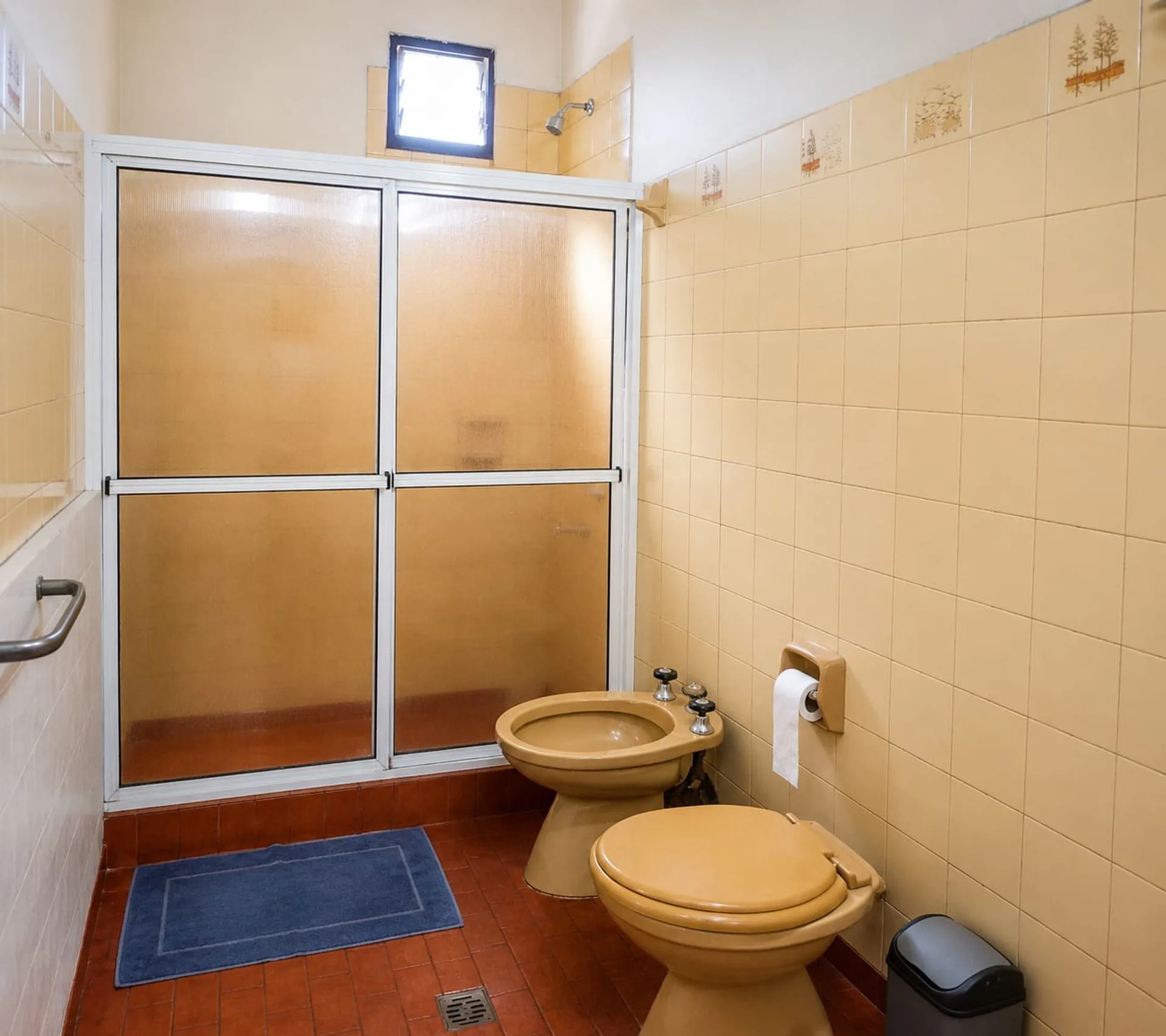 Vendo Casa a metros de la Costanera de Esquina foto 5