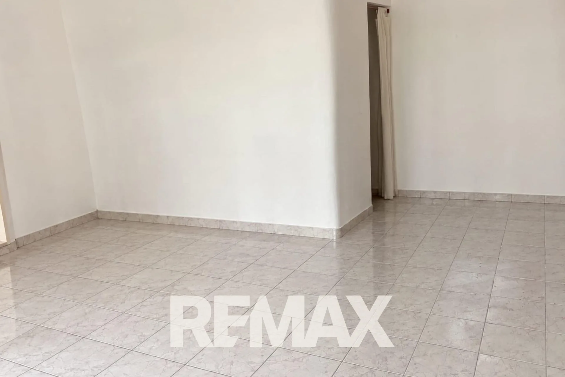 Venta de dos locales comerciales en Firmat foto 5