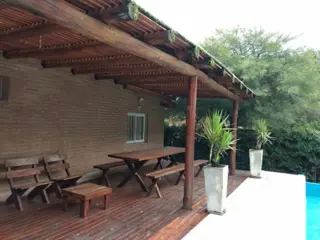 Excelente propiedad en B° Cuatro Horizontes. foto 3