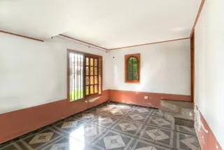 Hermoso Triplex Frente a Plaza Colon Cercano a Avs, Gba Sur - Zonaprop foto 5