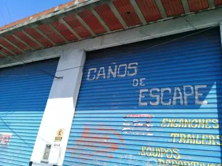 MUY BUEN GALPON, SOBRE AV. MARQUEZ, 200 M2 foto 2