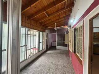 ALQUILER DE CASA 3 AMBIENTES, LANUS E. foto 3