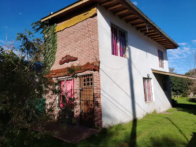 Venta casa 3 ambientes patio parrilla Santa Clara