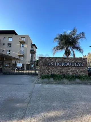 Tres ambientes en el complejo Las Horquetas en venta foto 1