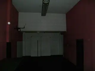 Venta de Local Comercial sobre Arieta en Villa Luzuriaga. Consulte foto 2