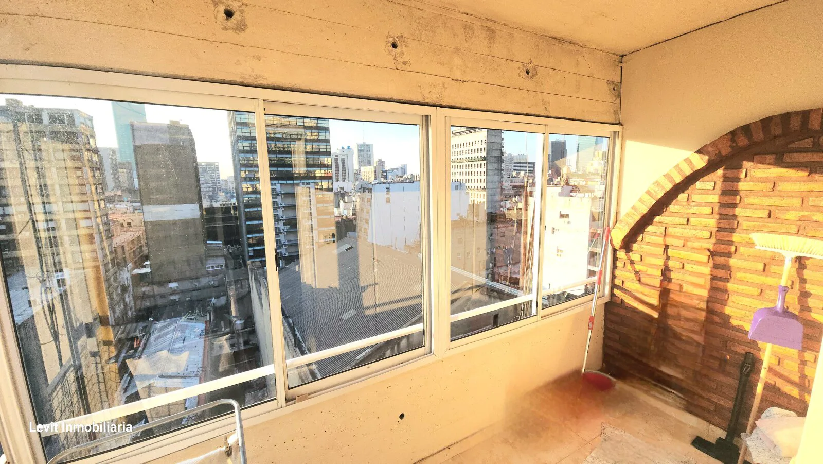 VENTA DPTO 2 AMB. Av. Corrientes 700 - Centro-Vista PANORÁMICA foto 2