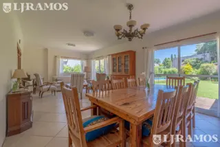 CASA CON DOBLE LOTE EN EL BARRIO CERRADO LA CHACRA, EN SAN FERNANDO foto 4