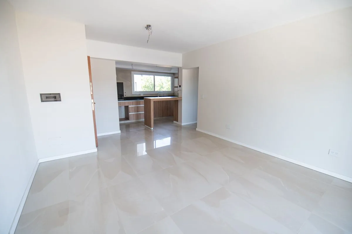 VENTA DEPARTAMENTO DE 1 DORMITORIO VENADO TUERTO foto 2