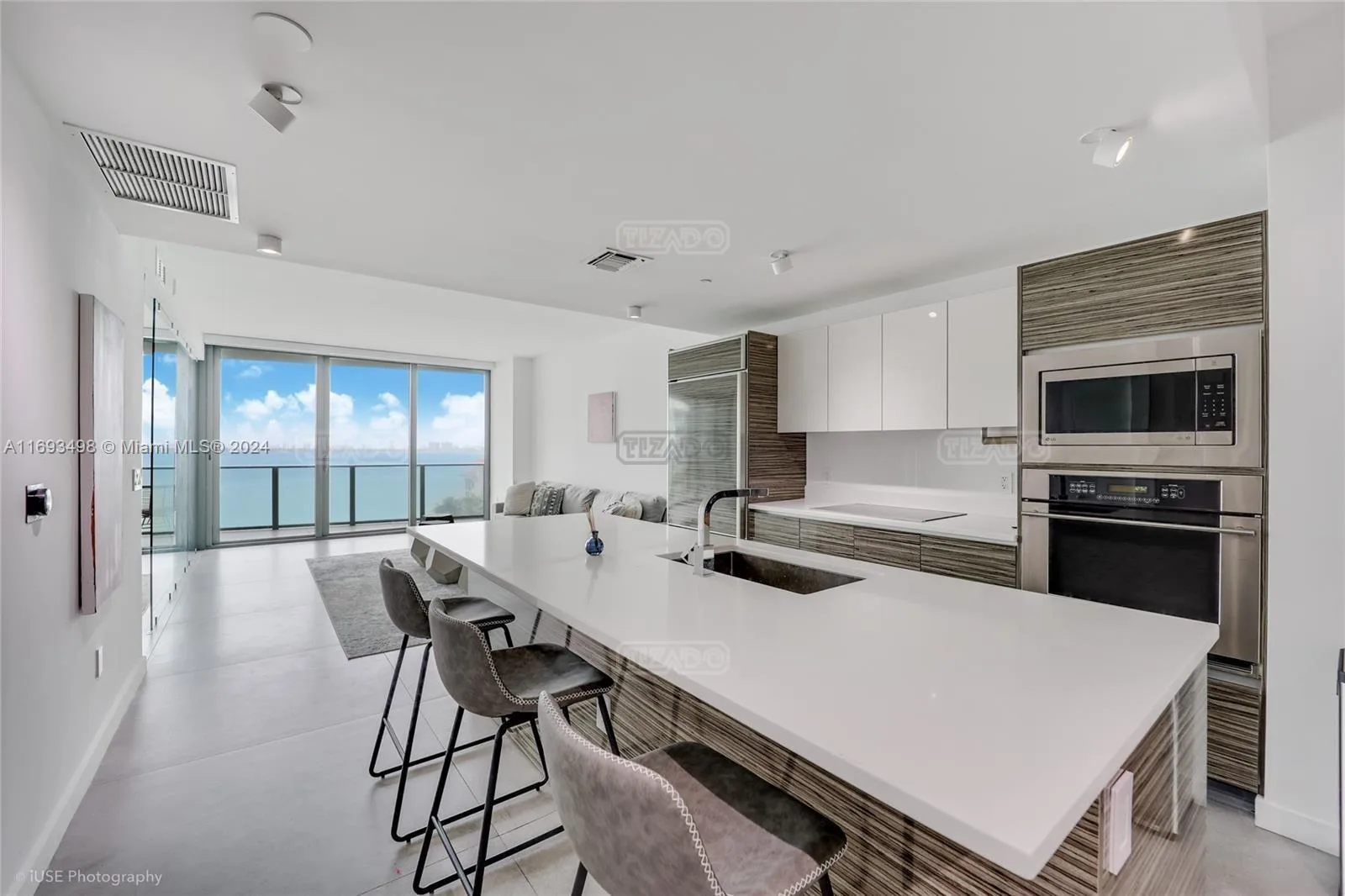 460 NE 28th st #805 400 foto 3