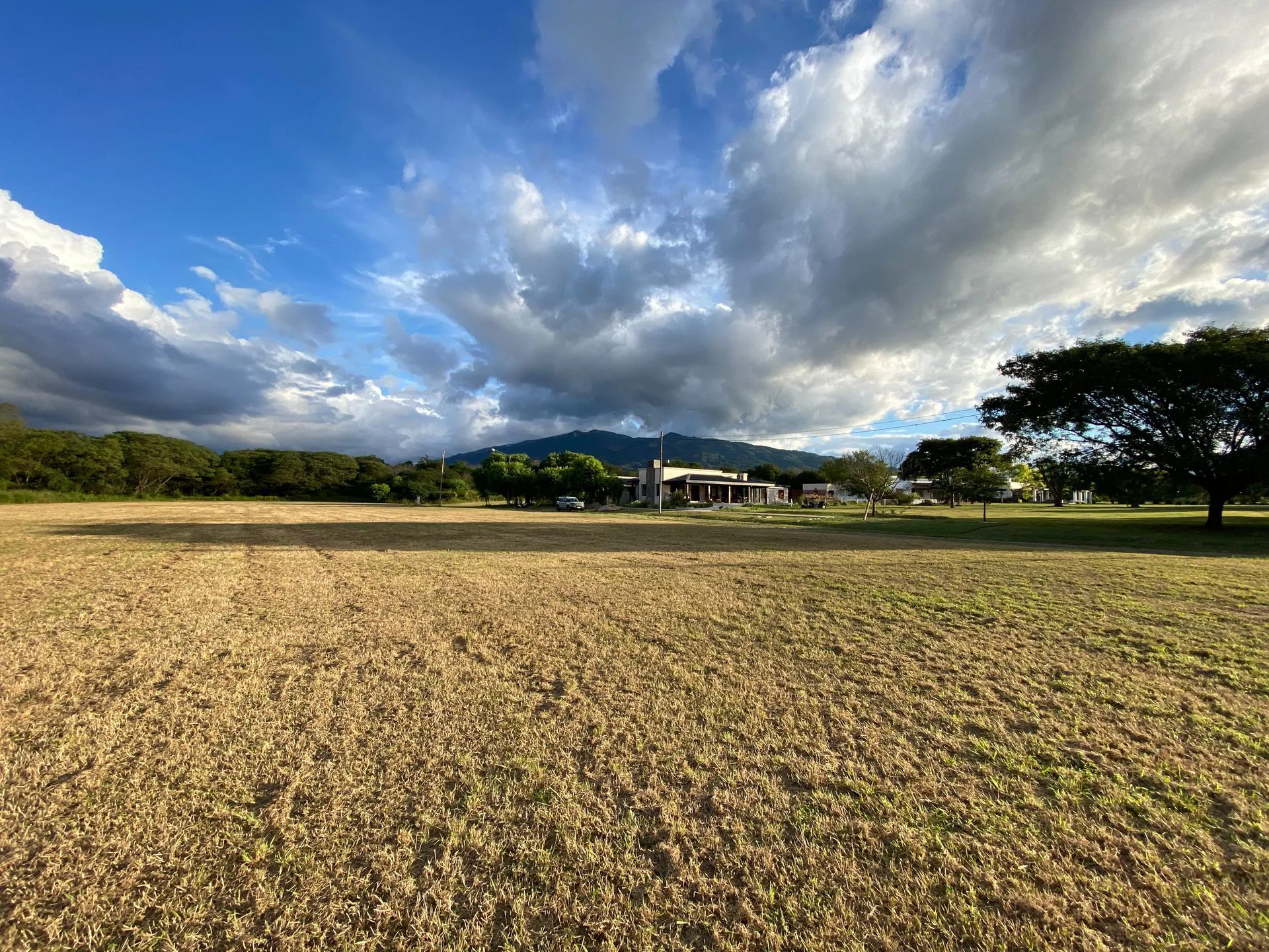 VENTA- LOTE EN CLUB DE CAMPO LAS CORTADERAS- TAPIA foto 5