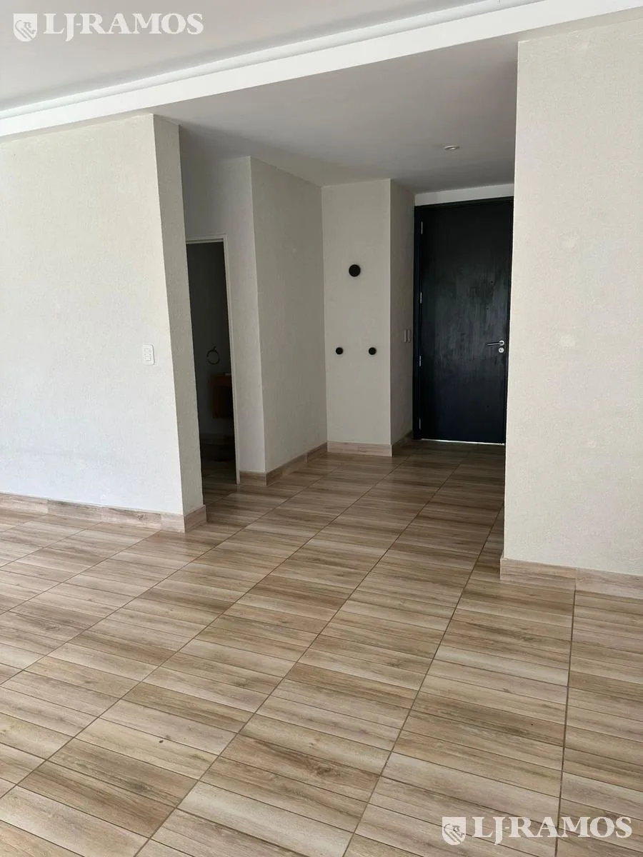 Casa en venta y alquiler anual sin muebles en Barrio Canton Norte PG foto 3