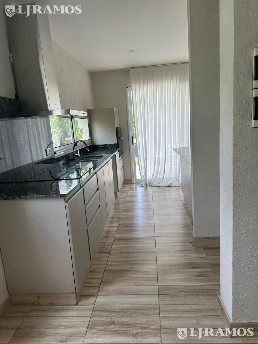 Casa en venta y alquiler anual sin muebles en Barrio Canton Norte PG foto 5