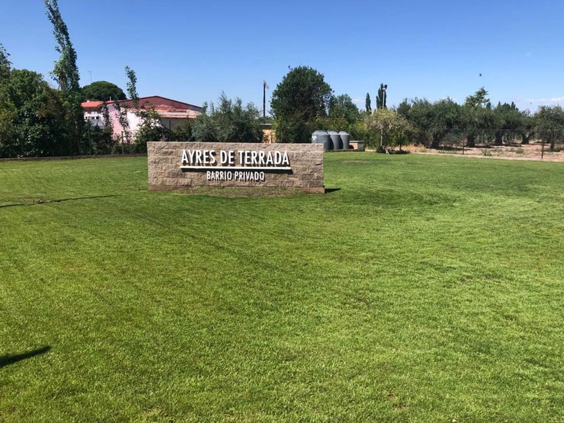 VENTA LOTE MAIPU BARRIO PRIVADO AYRES DE TERRADA foto 2