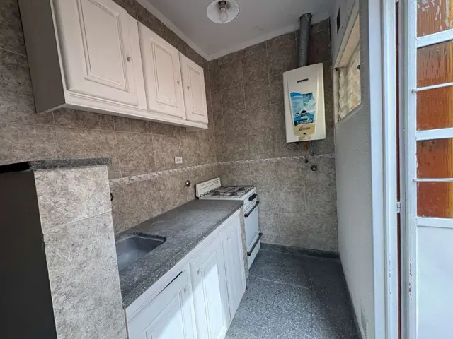 PH 1 dormitorio en alquiler con patio