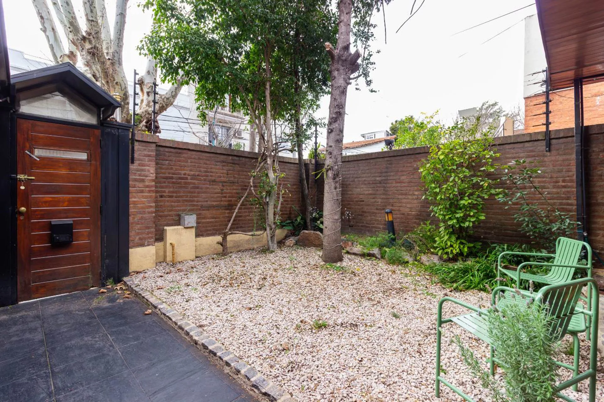 Venta Casa con doble cochera cubierta — Olivos foto 2