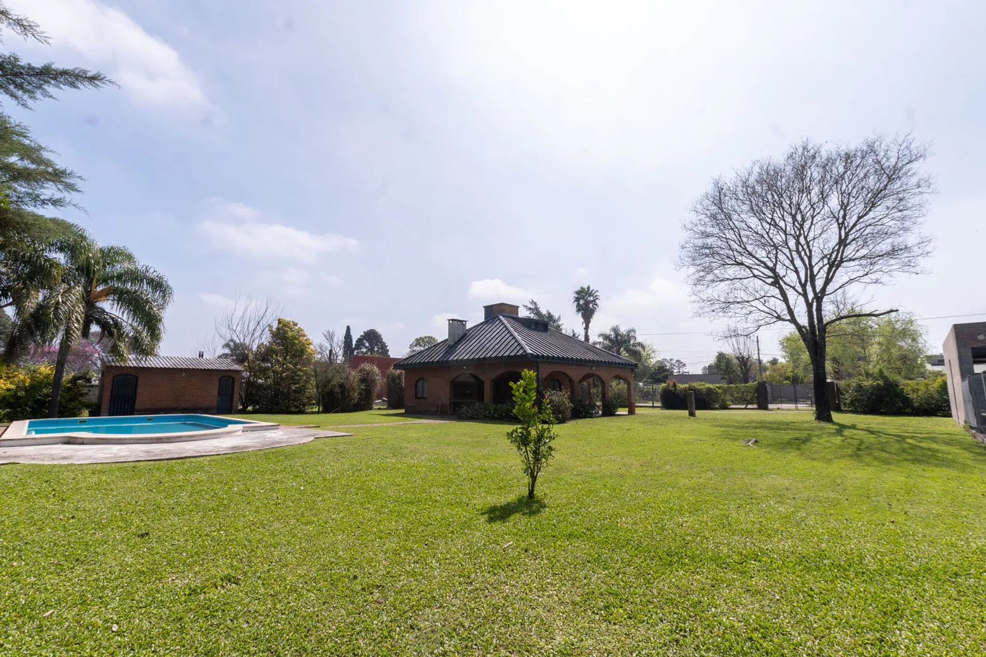 QUINTA DE 1.308 m2 CON PILETA EN ALTOS DEL SAUCE foto 4