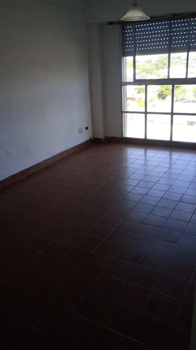 Venta departamento 3 ambientes en Miramar. Edificio Casineros.
