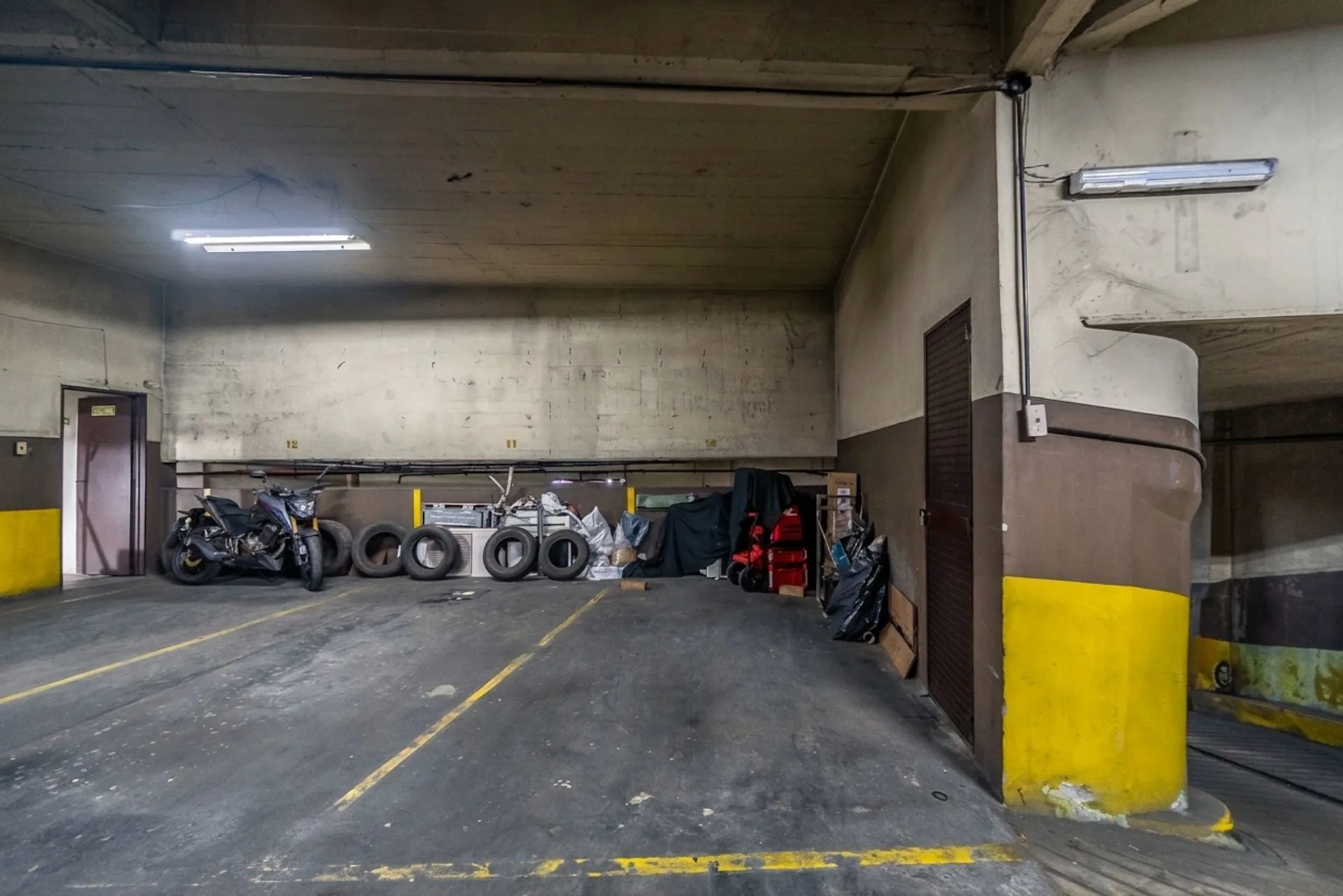 COCHERA Y BAULERA  EN VENTA EN BARRIO NORTE foto 4