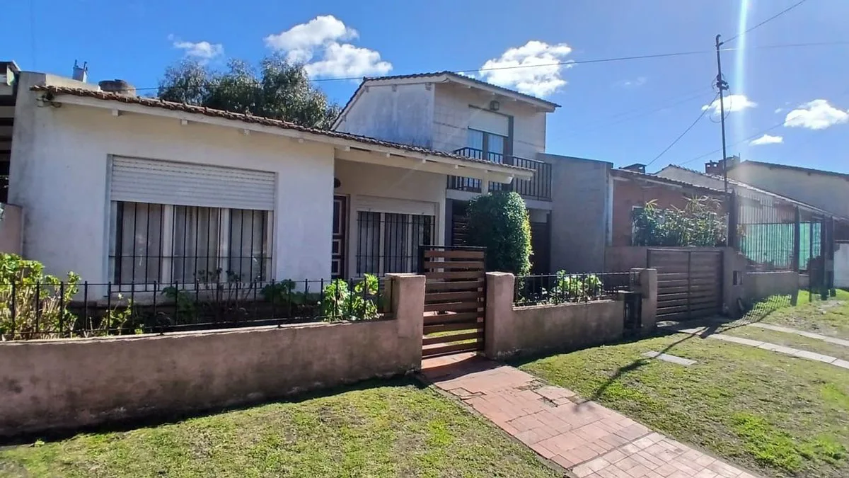 VENTA CASA 3 AMB + DPTO 2 AMB Y PARQUE, FARO NORTE foto 3