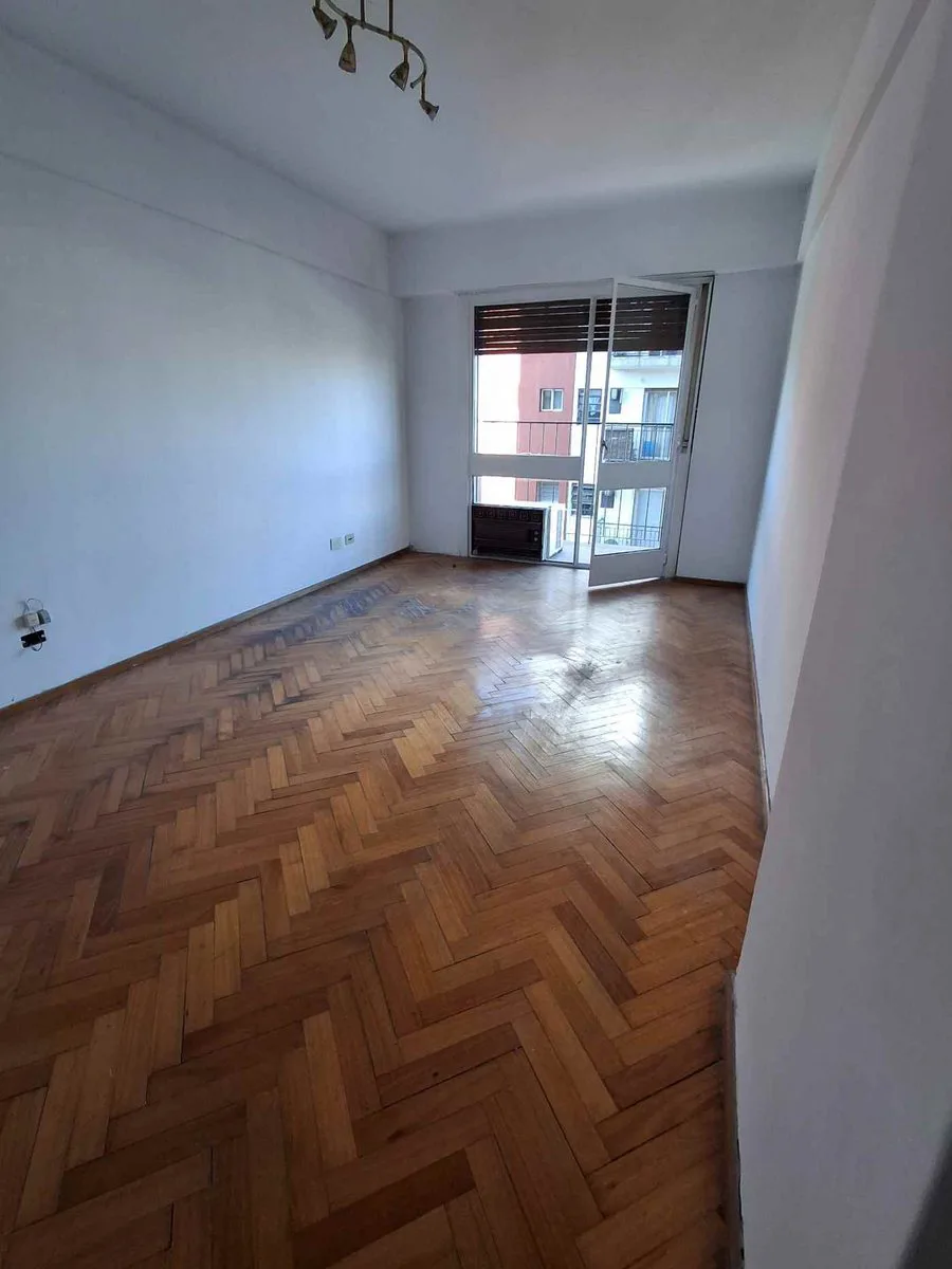 Venta 4 ambiente al frente en Caballito foto 5