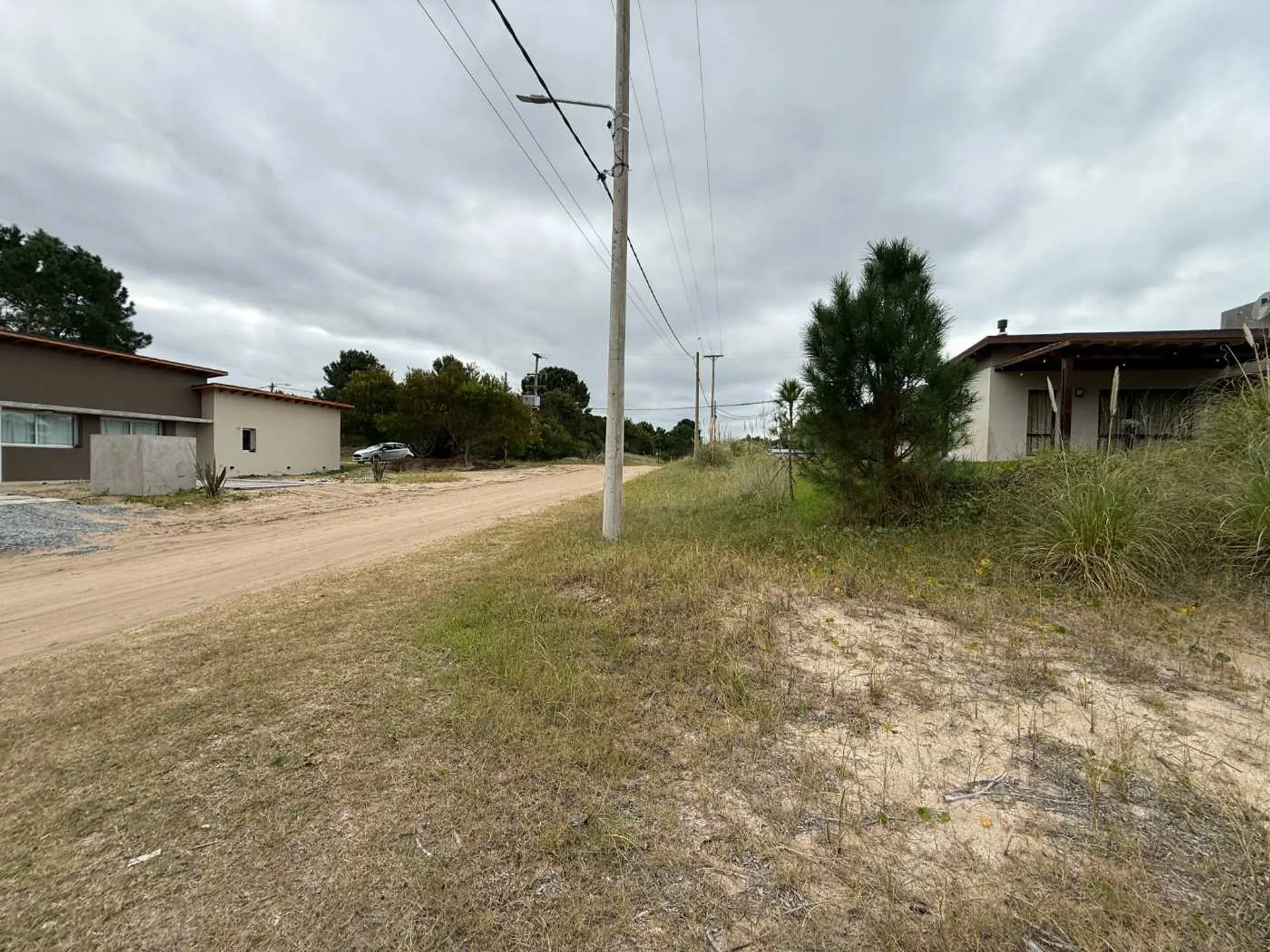 LOTE EN OPORTUNIDAD EN LAS GAVIOTAS foto 2