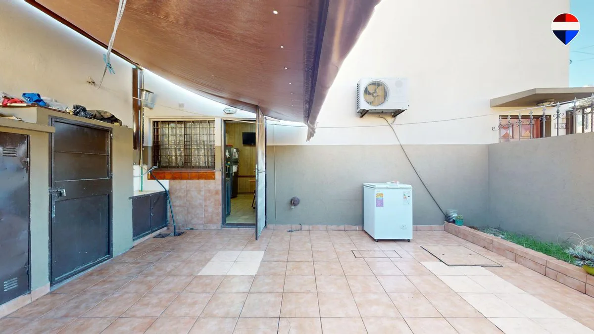 CASA EN VENTA-3 AMBIENTES-HAEDO NORTE CON PATIO foto 5