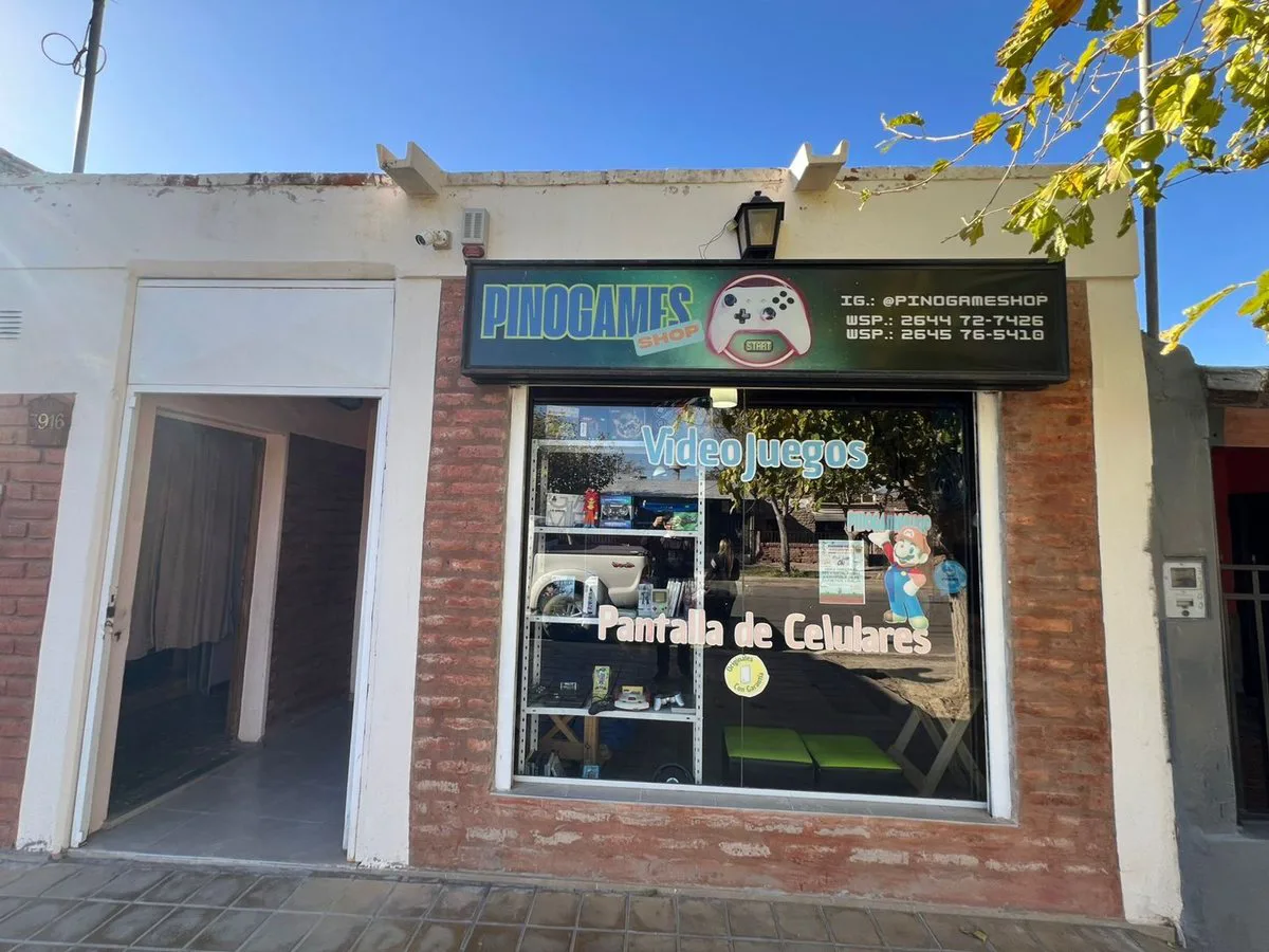 VENTA DE 3 LOCALES COMERCIALES. VILLA KRAUSE foto 2