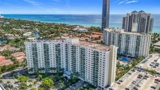19380 Collins Av #308 19300 foto 1