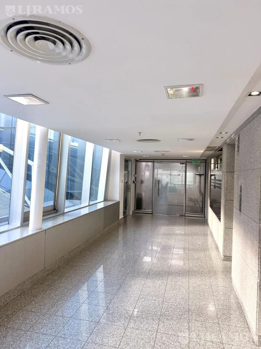 Alquiler de oficina de 357 m2 en Puerto Madero foto 3