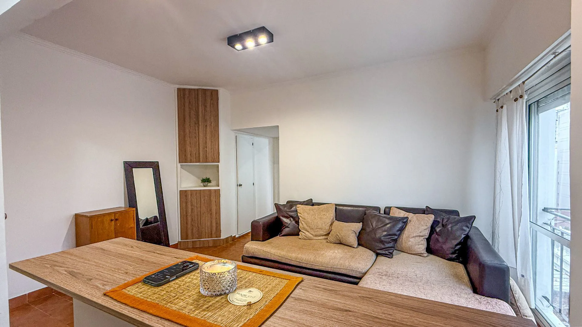 Venta Departamento 2 amb Centro lateral luminoso foto 4