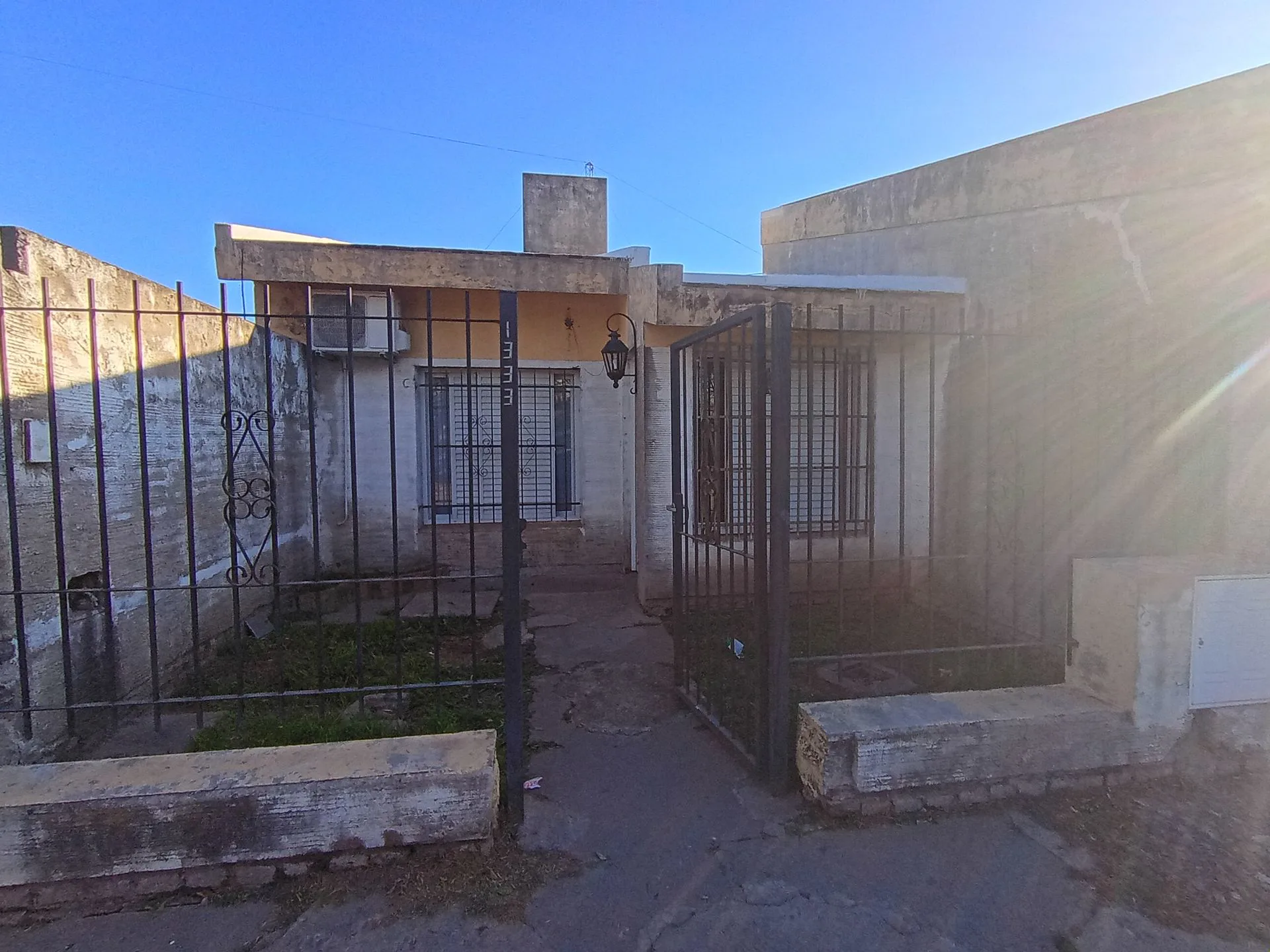 VENTA CASA DOS DORMITORIOS | BARRIO LA FLORIDA foto 2