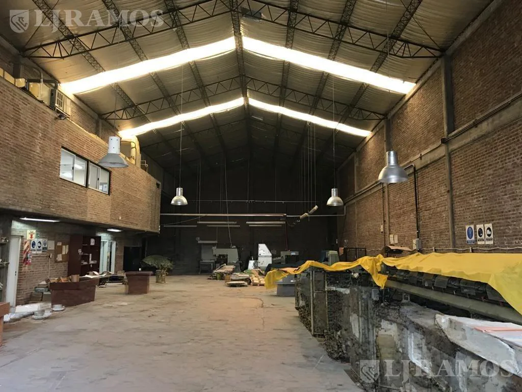 Depósito en Alquiler y Venta en Tigre foto 2