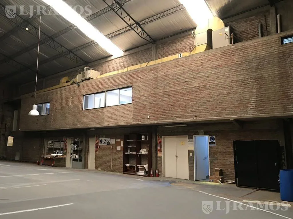 Depósito en Alquiler y Venta en Tigre foto 4