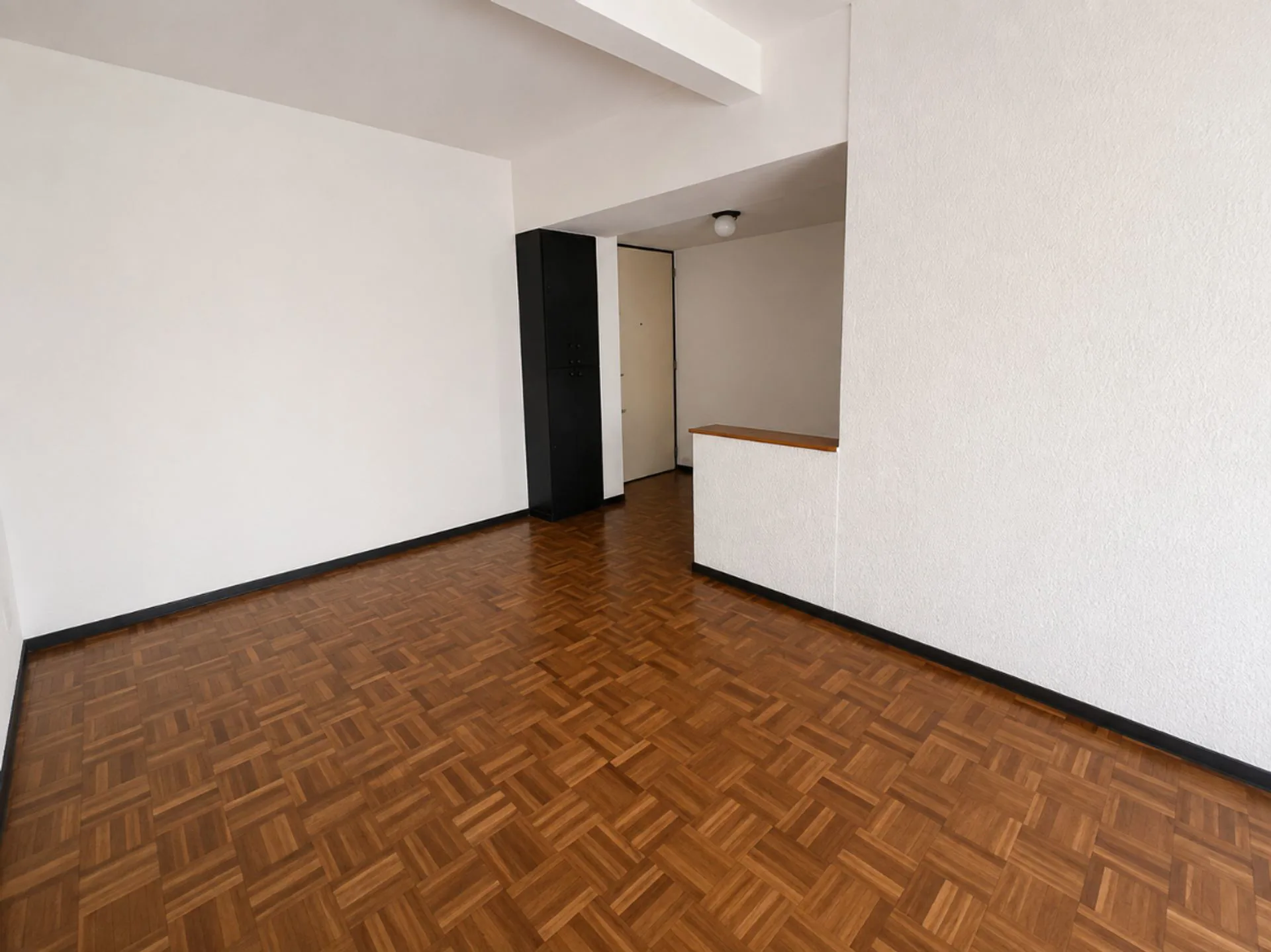 DEPARTAMENTO 2 AMBIENTES EN VENTA 180 Y LURO foto 2
