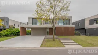 Casa en Ventas en Marinas - Puertos/Escobar foto 2