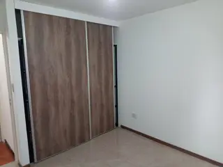 VENTA -CASA 2 DORMITORIOS – B CHACRA XIII foto 5