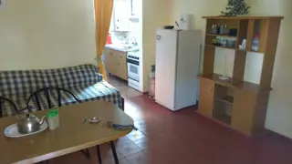 Hermosa casa zona fantasio a una cuadra del rio. foto 2