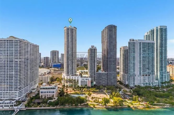 1750 N Bayshore 1700 foto 2