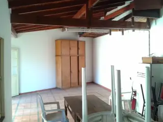 VENTA DE TERRENO CON QUINCHO, LOTE DE 10 X 33 mts. EN CARLOS CASARES foto 3