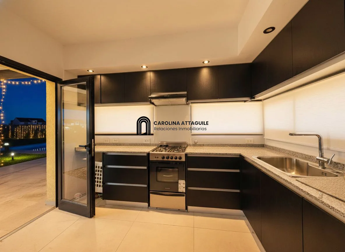 Casa en venta en Comarcas de Luján San Roque, 4 ambientes, 1982 m² foto 4