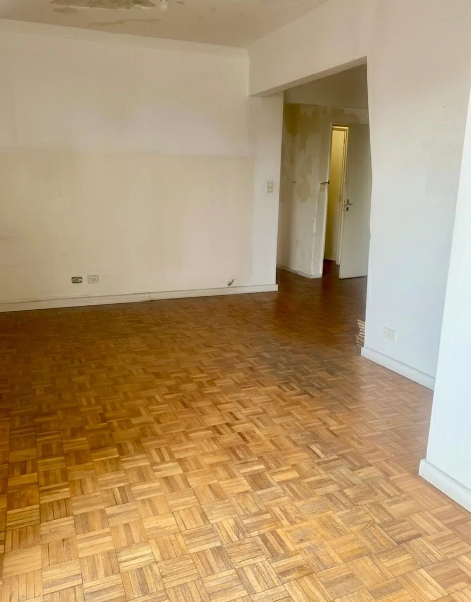 VENTA DE PISO 4 AMBIENTES - COLEGIALES foto 2