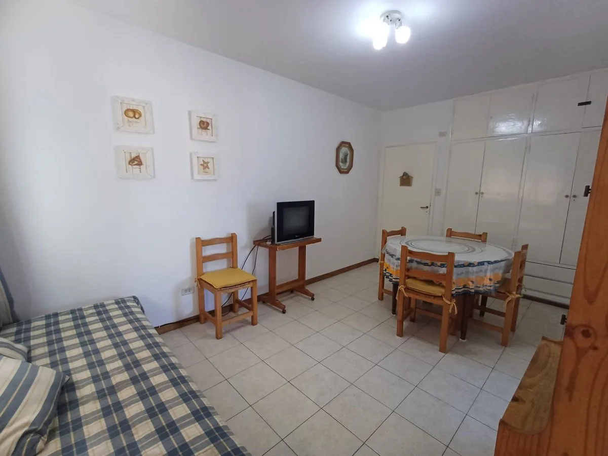VENTA DEPARTAMENTO 2 AMBIENTES MIRAMAR foto 5
